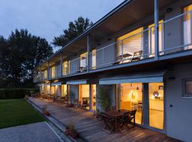 Vlnka Apartments, hotel i Piešťany
