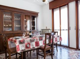 Parma A due passi dall'Ospedale Apartment, holiday rental in Parma