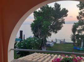 Villa By The Sea - Βίλα Πάνω στη θάλασσα, hotell i Kavos