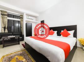 OYO Flagship 66101 Aliza Villa, hotell i Guwahati