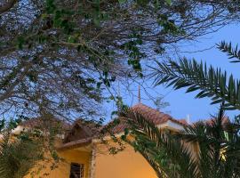 استراحة البيت الريفي, hotel u gradu 'Umm Lajj'