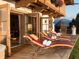 Romantiksuite, hotelli kohteessa Alpbach