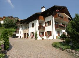 Villa Giardino - Flowers, hotel em Molveno