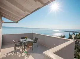 Luxury Sea View Apartment