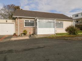 Honesty Cottage, beach rental in Girvan