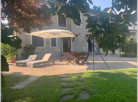 A CASA DI SISSI: Biella'da bir ucuz otel