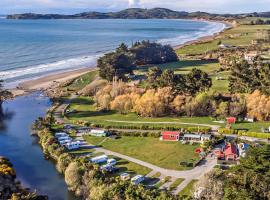 Moeraki Boulders Holiday Park & Motel, hotel in Hampden