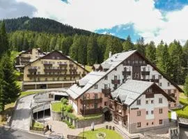 Nevesole Folgarida Resort Aparthotel