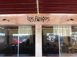 Hostal Los Amigos – pensjonat w mieście Olivenza