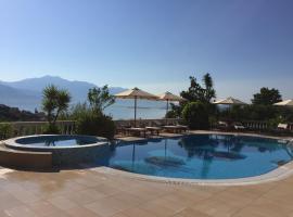 Monte Aria panorama suites, hotell sihtkohas Herceg-Novi