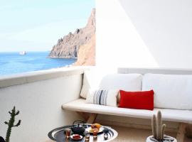 Beach hideaway apartment with modernist design, leilighet i Santa Cruz de Tenerife