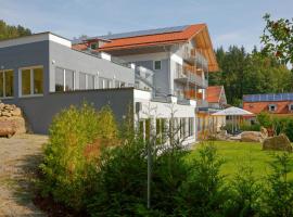 Wellnesshotel deine Auszeit, Adults only, hotel v destinaci Achslach