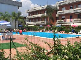 Taormina Mare Piscina Fondachello, hotel in Fondachello