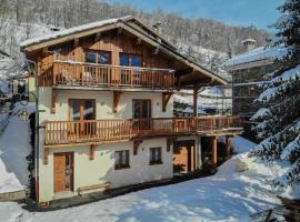 Viesnīca Chalet soFlo -5 FLOCONS OR - 3 Vallées - Saint-Martin-de-Belleville-9personnes-130m2 pilsētā Senmartēndebelvila