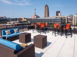 Sleepover Premier Downtown Des Moines Apartments, hotell i Des Moines