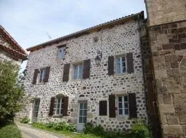 Gîte Arlempdes, 6 pièces, 10 personnes - FR-1-582-156