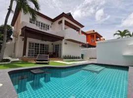 Kartar pool Villa Pattaya