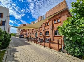 Antonińska Hotel & Apartamenty, hotel in Leszno