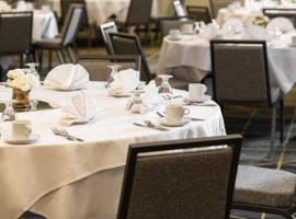 Holiday Inn & Suites Oakland - Airport by IHG, hotel en Oakland