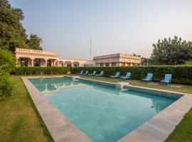 Tree of Life Resort & Spa Varanasi، فندق في فاراناسي