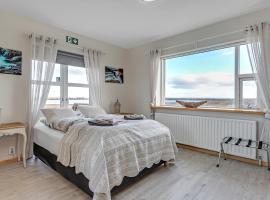 Guesthouse Vatnsholt, hotel u gradu Vatnsholt