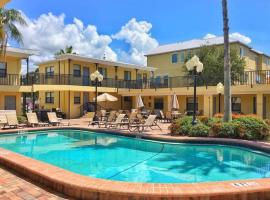 Beach Condo in Gated Complex, Heated Courtyard Pool, Ocean only 1 block away! – apartament w mieście Redington Beach