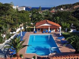 Villa Anni, Ferienwohnung mit Hotelservice in Skiathos-Stadt