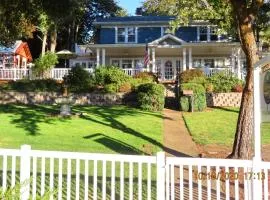 Terraluna Inn