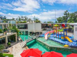 FuramaXclusive Ocean Beach Seminyak Bali – hotel w dzielnicy Padma w mieście Legian