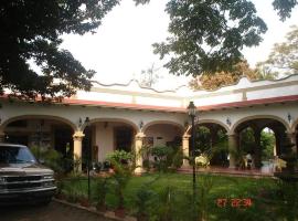 Rancho Hotel el Carmen, hotel v destinaci Piedra Pinta