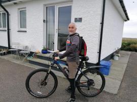 The Fisherman's Snug self catering North Uist, hotel v destinaci Paible