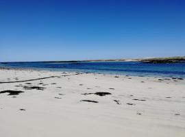 The Fisherman's Snug North Uist, pet-friendly hotel in Paible