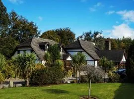 Tudor Lodge