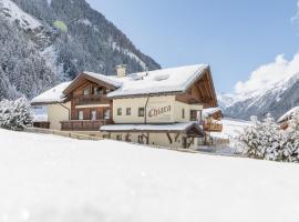 Apart&Chalet Chiara, cabin in Neustift im Stubaital