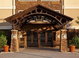 Staybridge Suites Davenport by IHG, hotel v destinaci Bettendorf