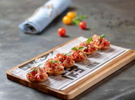 Crowne Plaza Resort Salalah by IHG, hotel with hot tubs in Salalah