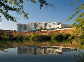 Crowne Plaza Muscat OCEC, an IHG Hotel, hotel near Qurum Commercial Center, Muscat