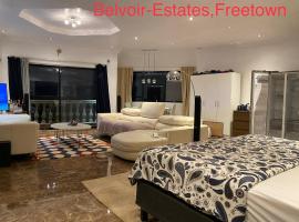 Belvoir Estate Serviced Apart-Hotel & Residence, feriebolig i Freetown