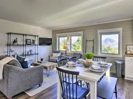 Scenic Studio with Loft and View of the Columbia River