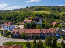 Hotel Adina Kurdějov, hotel in Kurdějov