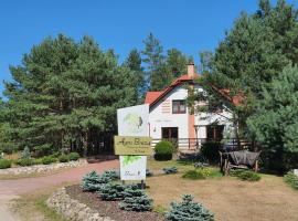 Agro Breza dom z kominkiem 80 metrów od jeziora - sauna, balia ogrodowa，Lipusz的飯店