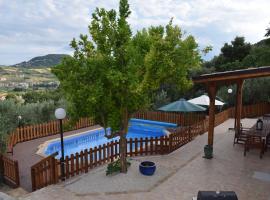 Casa Foelas The Garden Apartment, hotel com estacionamento em Casoli