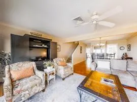 Schooner Court 705