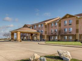 Quality Inn & Suites, hotel em Mount Pleasant