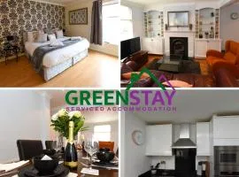 "Honeysuckle House Chester" by Greenstay Serviced Accommodation - Large 3 Bed House, Sleeps 6, Perfect For Contractors, Business Travellers, Families & Groups