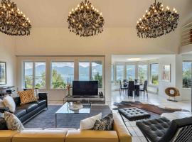 Villa Ysara, Pool Villa with lake Lucerne View, hotel a Lucerna