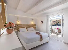 Castello Apartments
