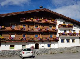 Pension Garni Hochmoos, hotel i Lermoos