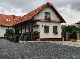 Casa Cu Pridvor, hotell sihtkohas Băile Felix huviväärsuse Veepark Aquapark President lähedal