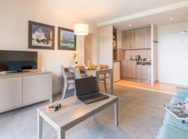 Appartement plage de Trestraou 45m2, hotel v destinaci Perros-Guirec